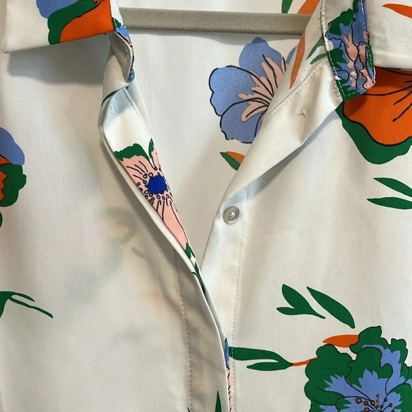 Floral Button Down  Blouse, Size XL - Picture 8 of 12